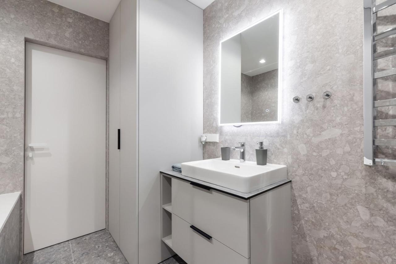 3 Bedroom Apart/24H Self Check In/Free Parking/Up To 6 People/ Vilnius Exteriör bild