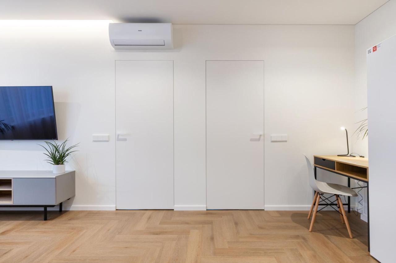 3 Bedroom Apart/24H Self Check In/Free Parking/Up To 6 People/ Vilnius Exteriör bild