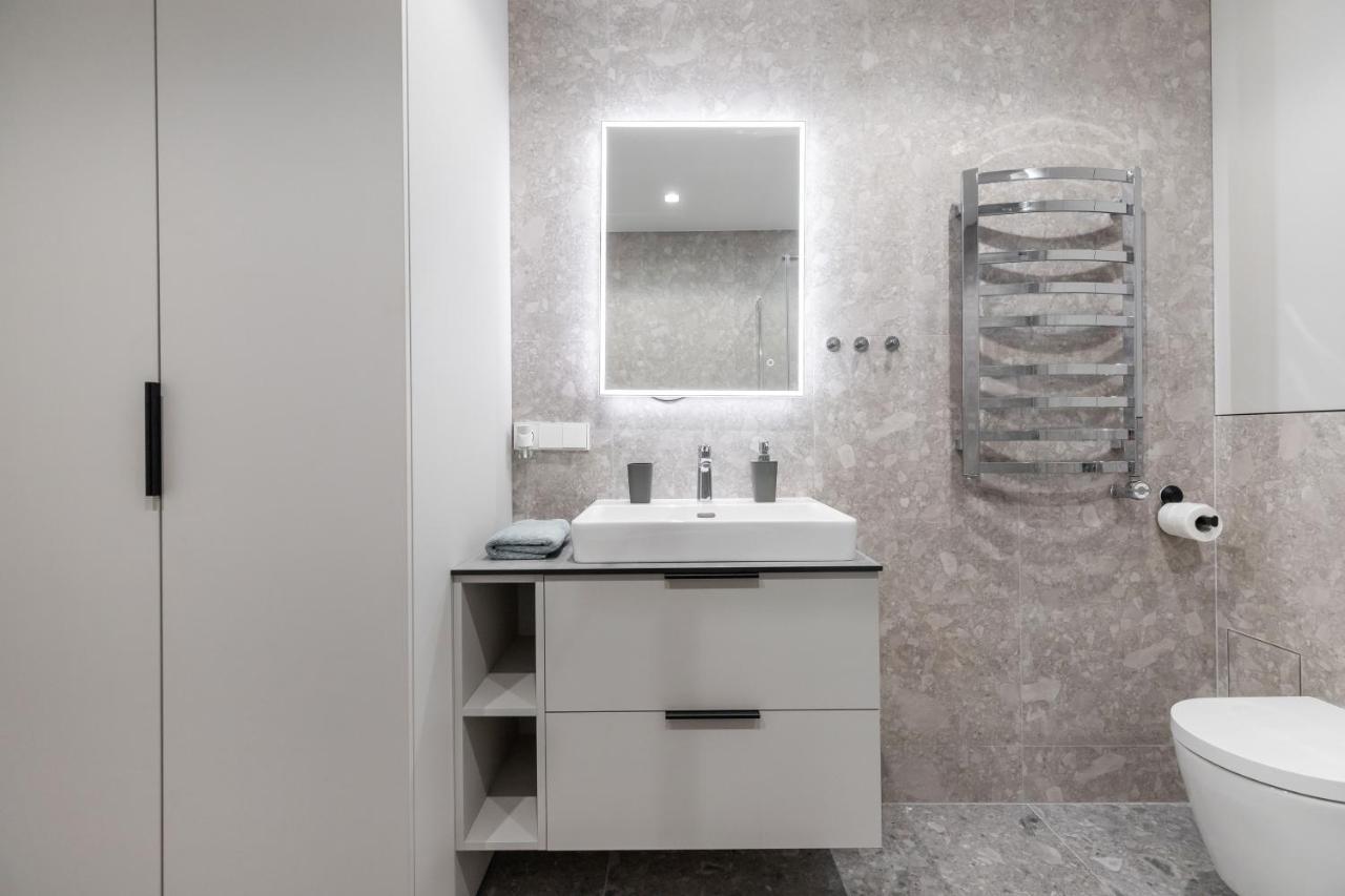 3 Bedroom Apart/24H Self Check In/Free Parking/Up To 6 People/ Vilnius Exteriör bild